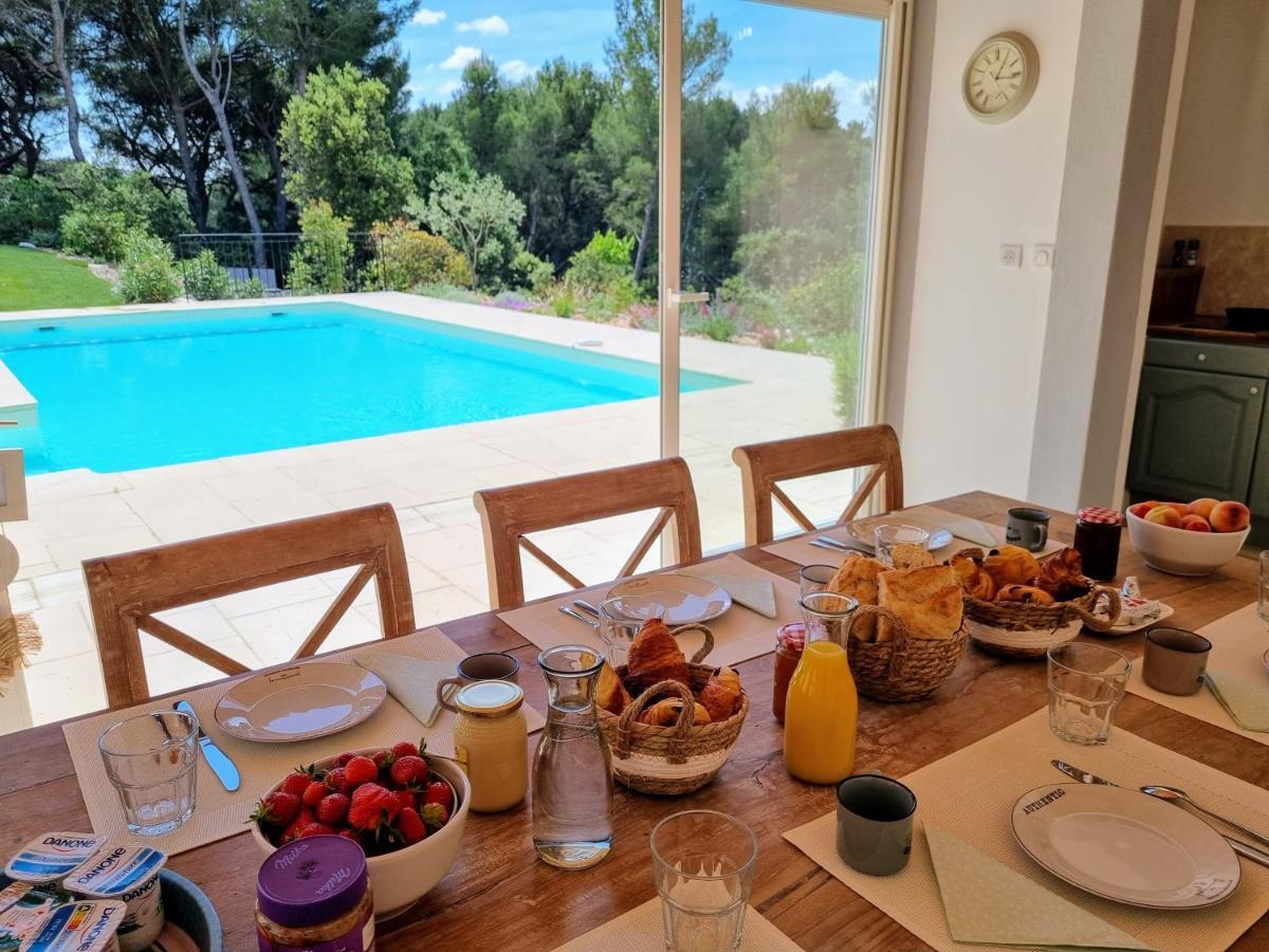 Bed and Breakfast Cosy en Provence - Piscine chauffée Pernes-les-Fontaines Esterno foto